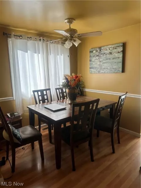 Dining - 754 E 232nd St, Euclid, OH 44123 photo 1 of 1