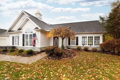 3235 Elizabeth Dr #48, Perry, OH 44081