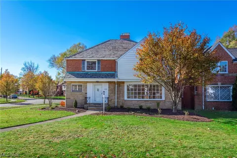 4038 Washington Blvd, University Heights, OH 44118