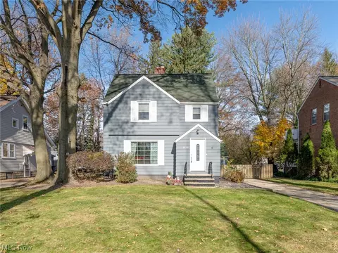 5239 Lynd Ave, Lyndhurst, OH 44124