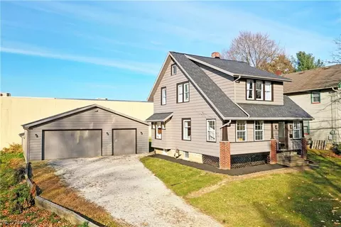 236 Grove St, Cortland, OH 44410