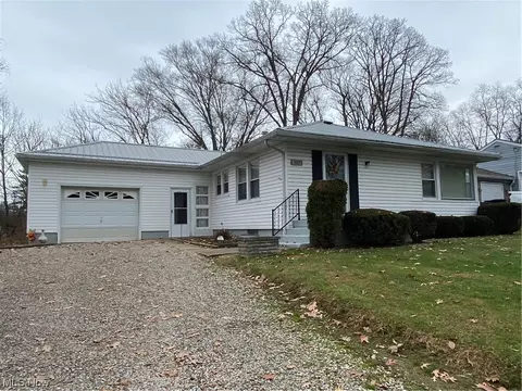 1025 Somers St, Zanesville, OH 43701