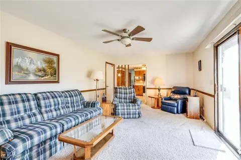 6181 Drexel St NW, Massillon, OH 44646 photo 9