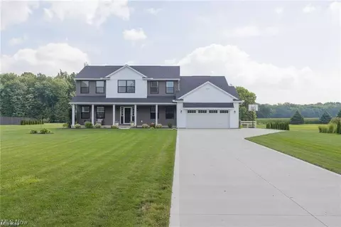 7733 Heritage Way, Amherst, OH 44001