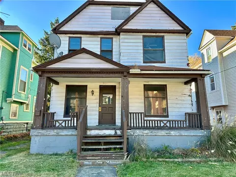 1308 W 85th St, Cleveland, OH 44102