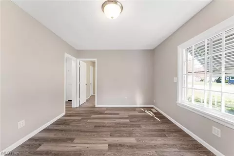 1006 Root Rd, Lorain, OH 44052 photo 12