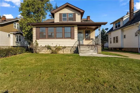 10615 Grace Ave, Garfield Heights, OH 44125