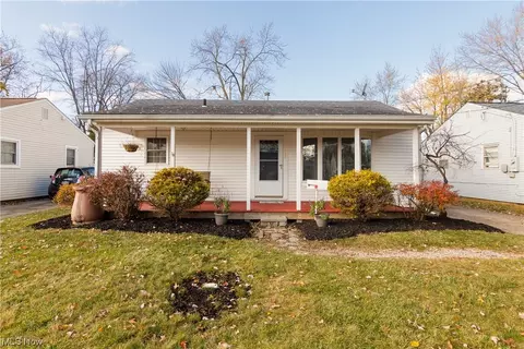338 Pasadena Ave, Elyria, OH 44035