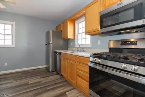 338 Pasadena Ave, Elyria, OH 44035 photo 10
