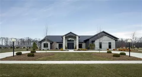 9161 Long Brook Dr, North Ridgeville, OH 44039