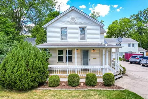 85 Maple Dr, Hudson, OH 44236