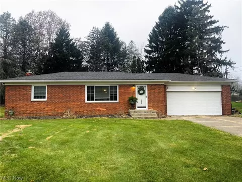 2416 Myersville Rd, Akron, OH 44312