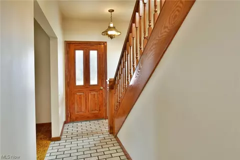 25 Walnut St, Struthers, OH 44471 photo 7