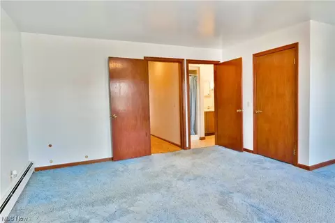 25 Walnut St, Struthers, OH 44471 photo 32