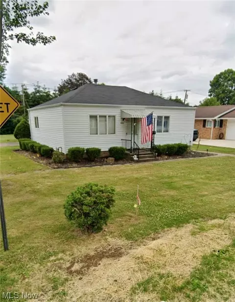 223 W 23rd St, Dover, OH 44622 photo 1