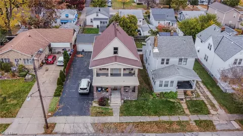 19507 Pawnee Ave, Cleveland, OH 44119
