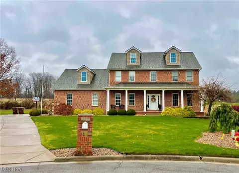 2078 Bishop Woods Ct, Poland, OH 44514