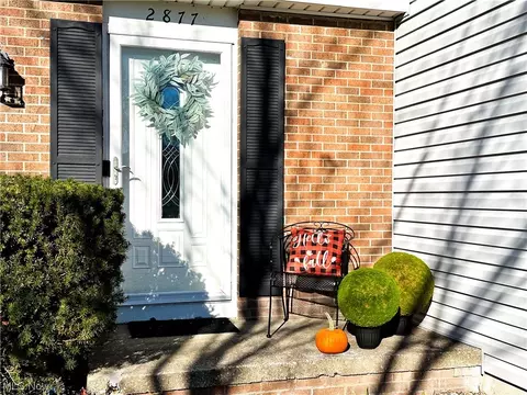 2877 E Celeste View Dr, Stow, OH 44224 photo 2