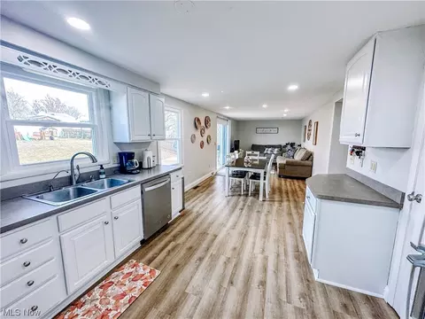 2877 E Celeste View Dr, Stow, OH 44224 photo 10