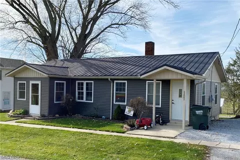 10431 Harrison Rd, Apple Creek, OH 44606