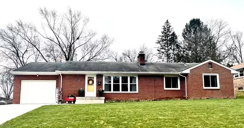 2260 Friar Tuck Cir, Wooster, OH 44691