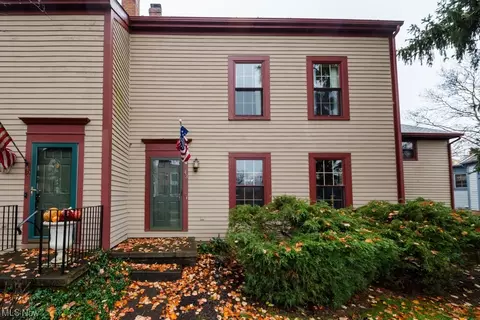 43 Hudson Commons Dr, Hudson, OH 44236