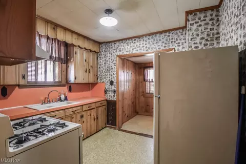 2323 9th St NW, Canton, OH 44708 photo 7