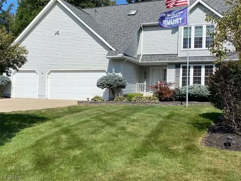 4709 Baywood Dr, Brunswick Hills, OH 44212
