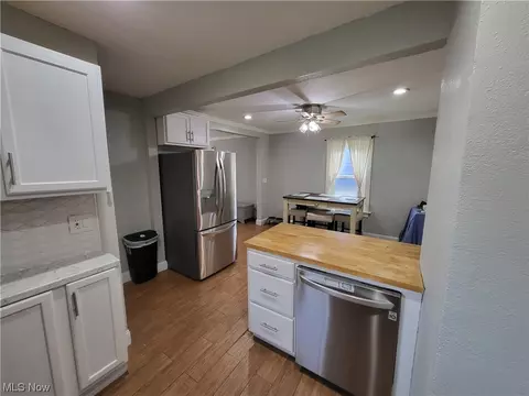 5831 Washington Ave, Ashtabula, OH 44004 photo 10