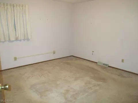 656 University Ave, Elyria, OH 44035 photo 10