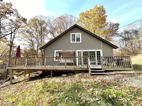 121 Platt Ln, Follansbee, WV 26037