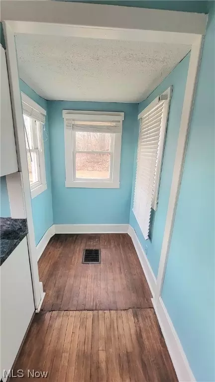 122 Kaiser Ct, Elyria, OH 44035 photo 5