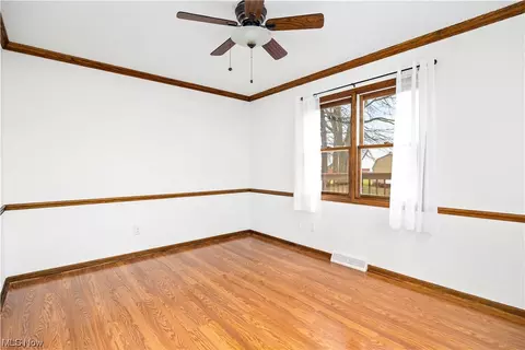 329 Forest St, Lagrange, OH 44050 photo 11