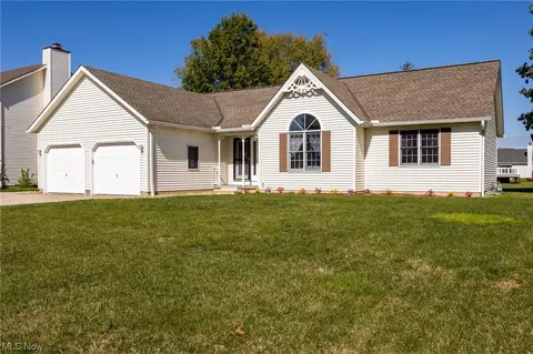 329 Forest St, Lagrange, OH 44050 photo 3