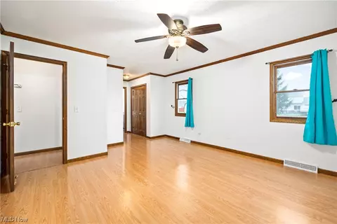 329 Forest St, Lagrange, OH 44050 photo 20