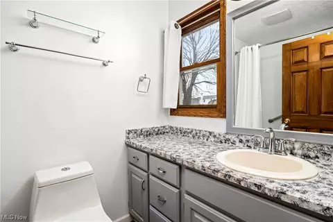 329 Forest St, Lagrange, OH 44050 photo 22