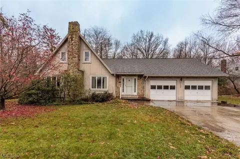 11799 Kenyon Dr, Hiram, OH 44234