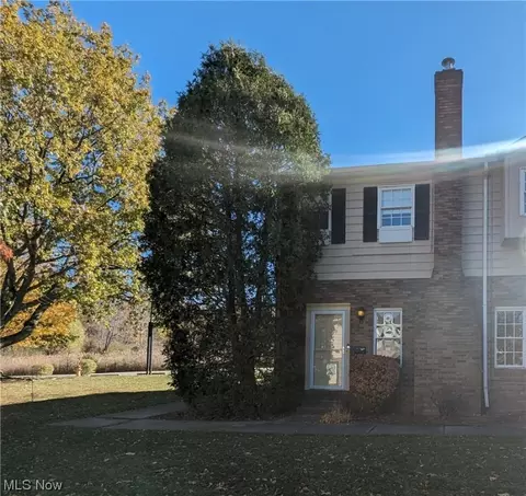 8288 Deepwood Blvd #U-1, Mentor, OH 44060
