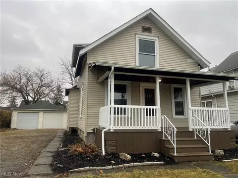 1307 W 2nd St, Lorain, OH 44052