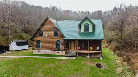 273 Left Fork Stephens Rd, Mineralwells, WV 26150