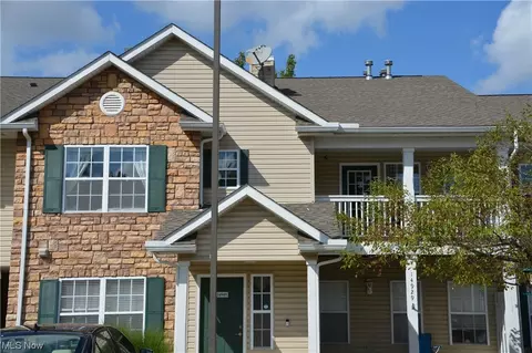 14949 Lenox Dr #529, Strongsville, OH 44136