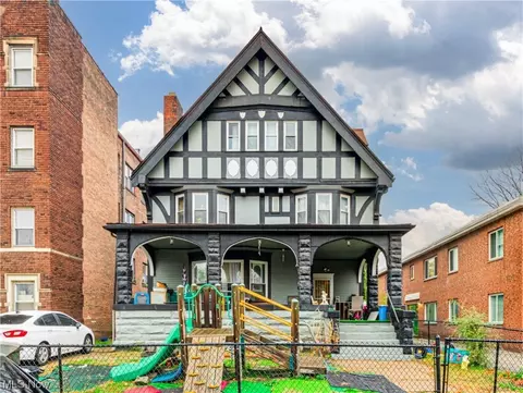1878 E 93rd St, Cleveland, OH 44106