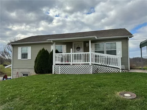 48861 John Tomcho Rd, Cumberland, OH 43732
