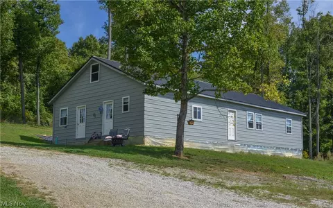 54140 Calais Rd, Quaker City, OH 43773