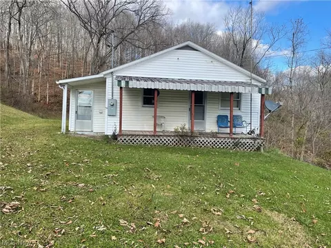 39209 Dearth Ridge-rias Run Rd, Graysville, OH 45734