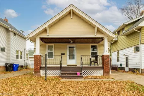 3323 W 129th St, Cleveland, OH 44111