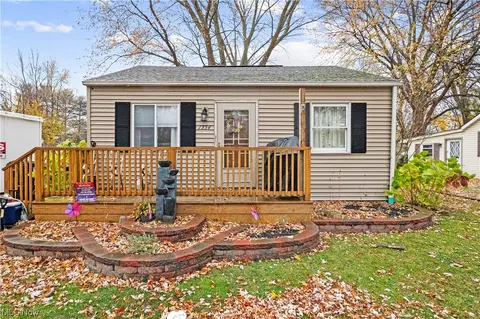 1354 Roe Blvd, Madison, OH 44057