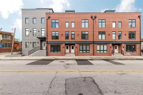 4618 Lorain Ave, Cleveland, OH 44102