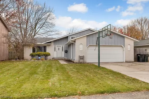 133 Indiana Ave, Elyria, OH 44035