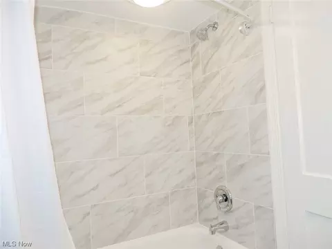 714 E 254th St, Euclid, OH 44132 photo 10